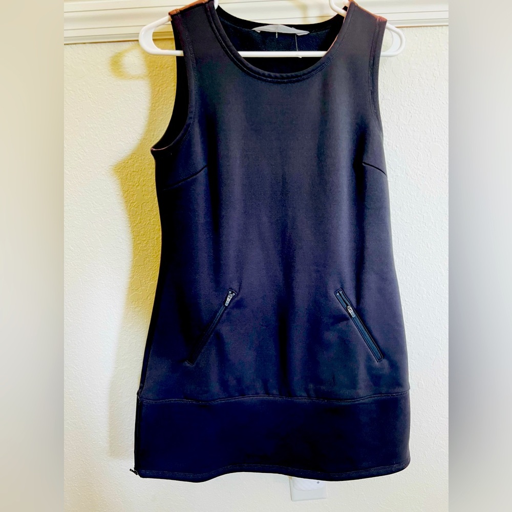 Athleta, small dress super cute and comfy. Great condition.